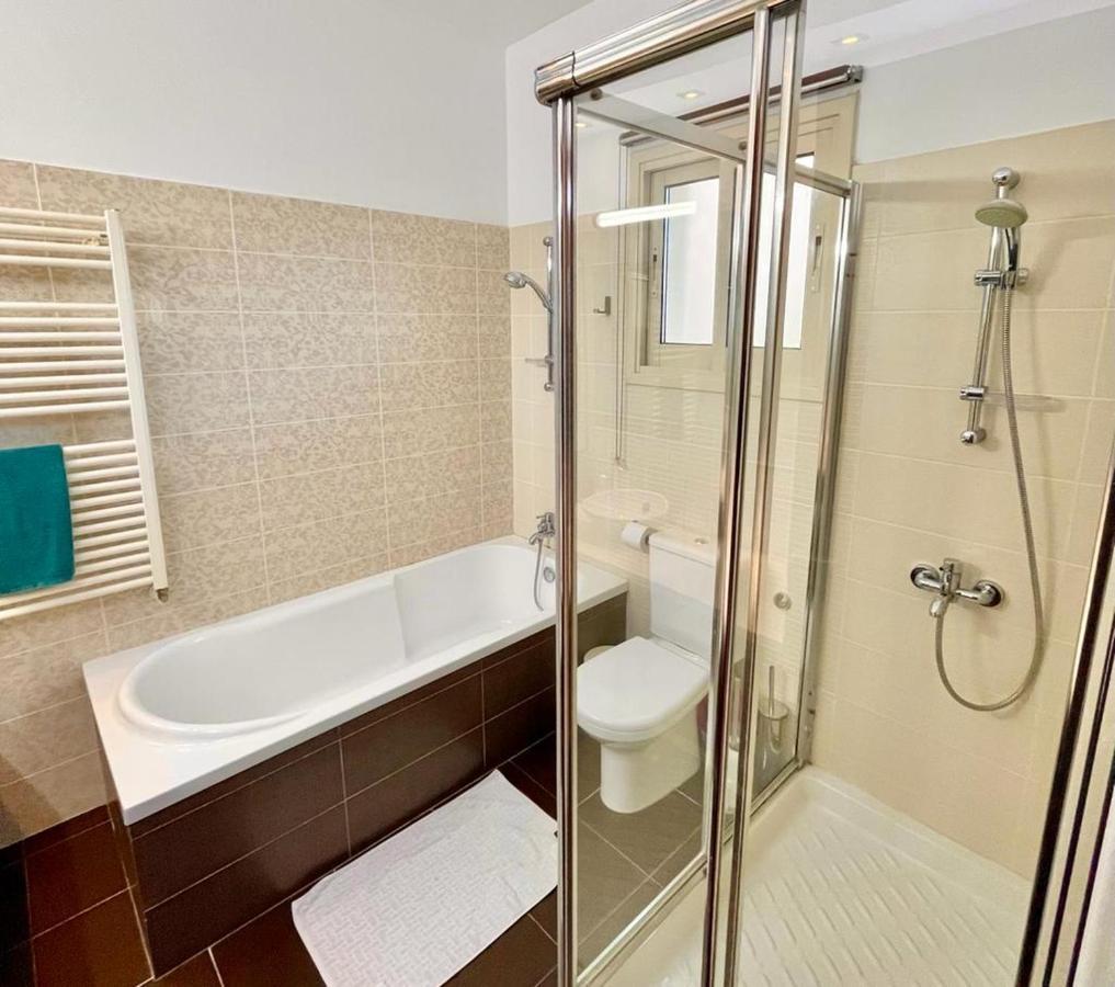 El Soleo Luxury Villa Limassol Kültér fotó