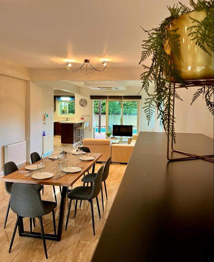 El Soleo Luxury Villa Limassol Kültér fotó